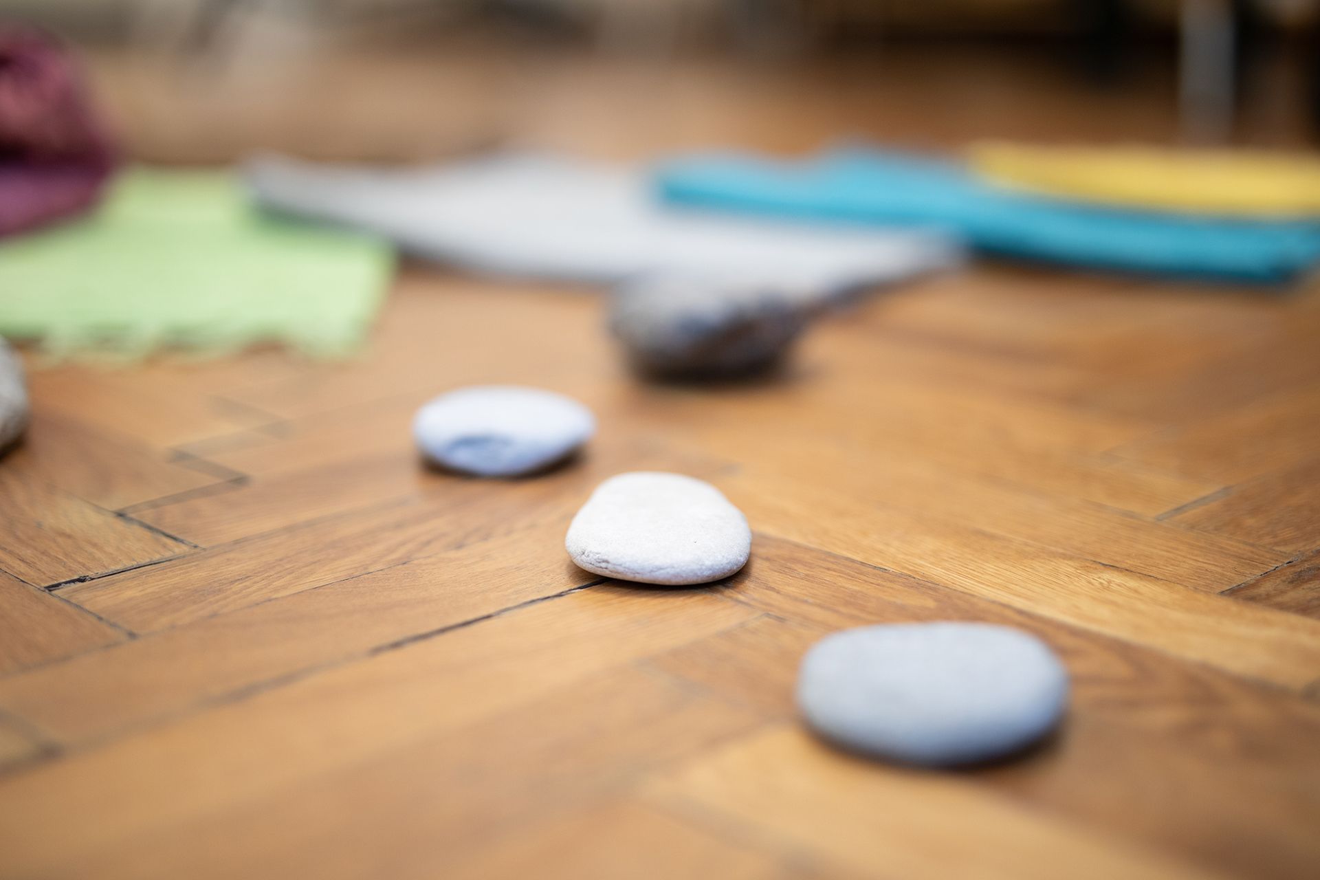 Stein am Boden in der Praxis